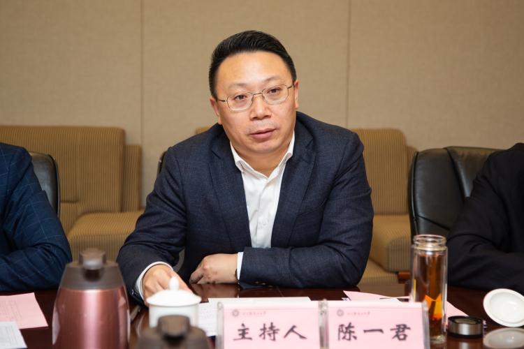 XCB_6630.jpg