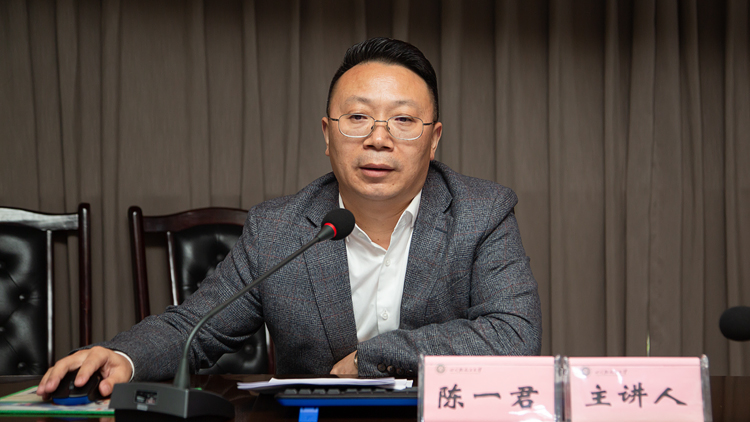 XCB_3885.jpg