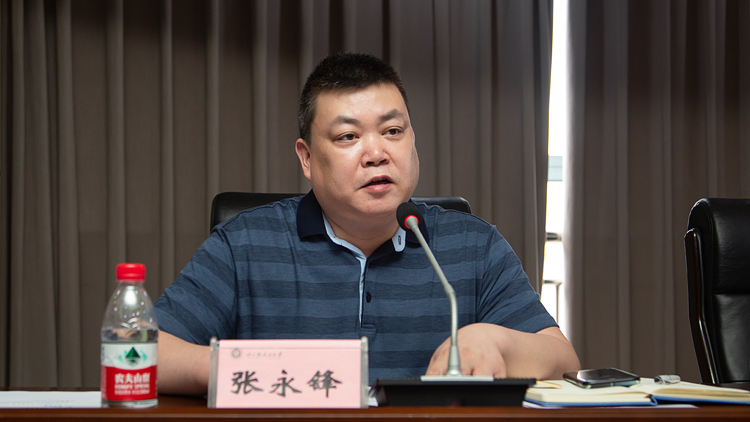 XCB_3797.jpg XCB_3797.jpg