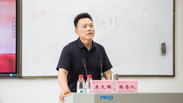 XCB_8444.jpg XCB_8444.jpg