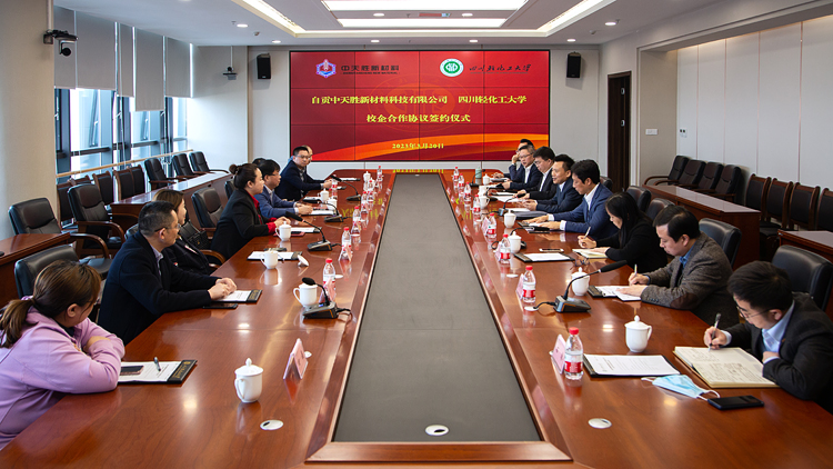 XCB_9807.jpg