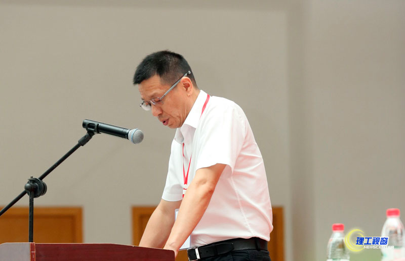 赵东讲话.jpg