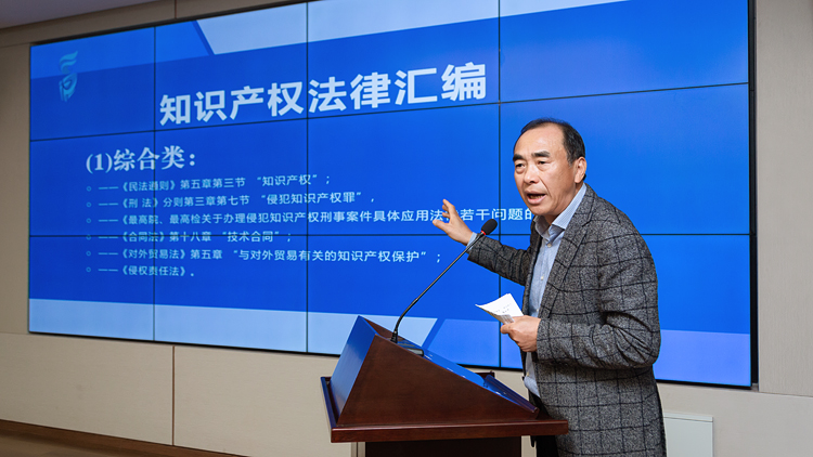 XCB_3362.jpg XCB_3362.jpg