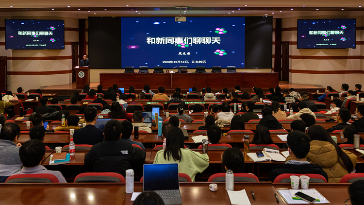 XCB_7091.jpg XCB_7091.jpg