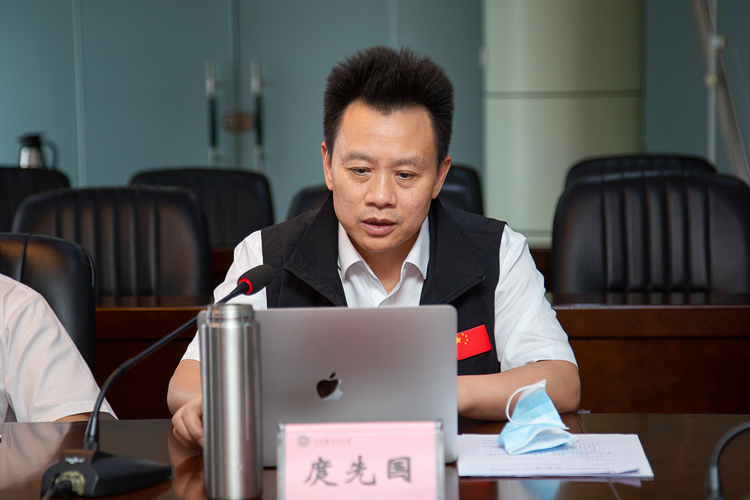 XCB_3891.jpg XCB_3891.jpg
