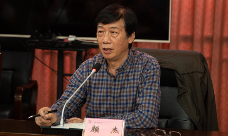 XCB_7315.jpg