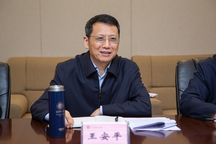 XCB_9390.jpg