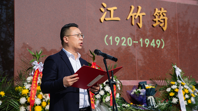 XCB_7571.jpg