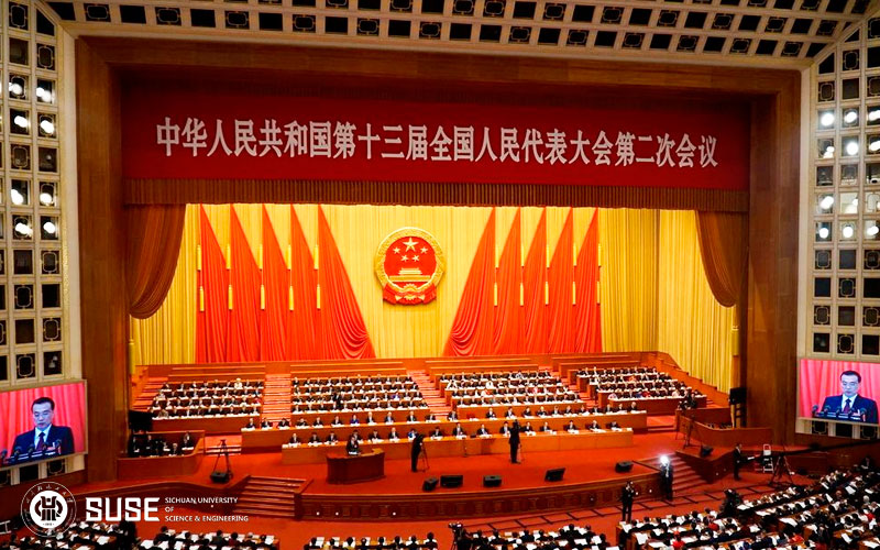 两会.jpg