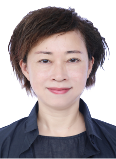 4.何清照片原件.png